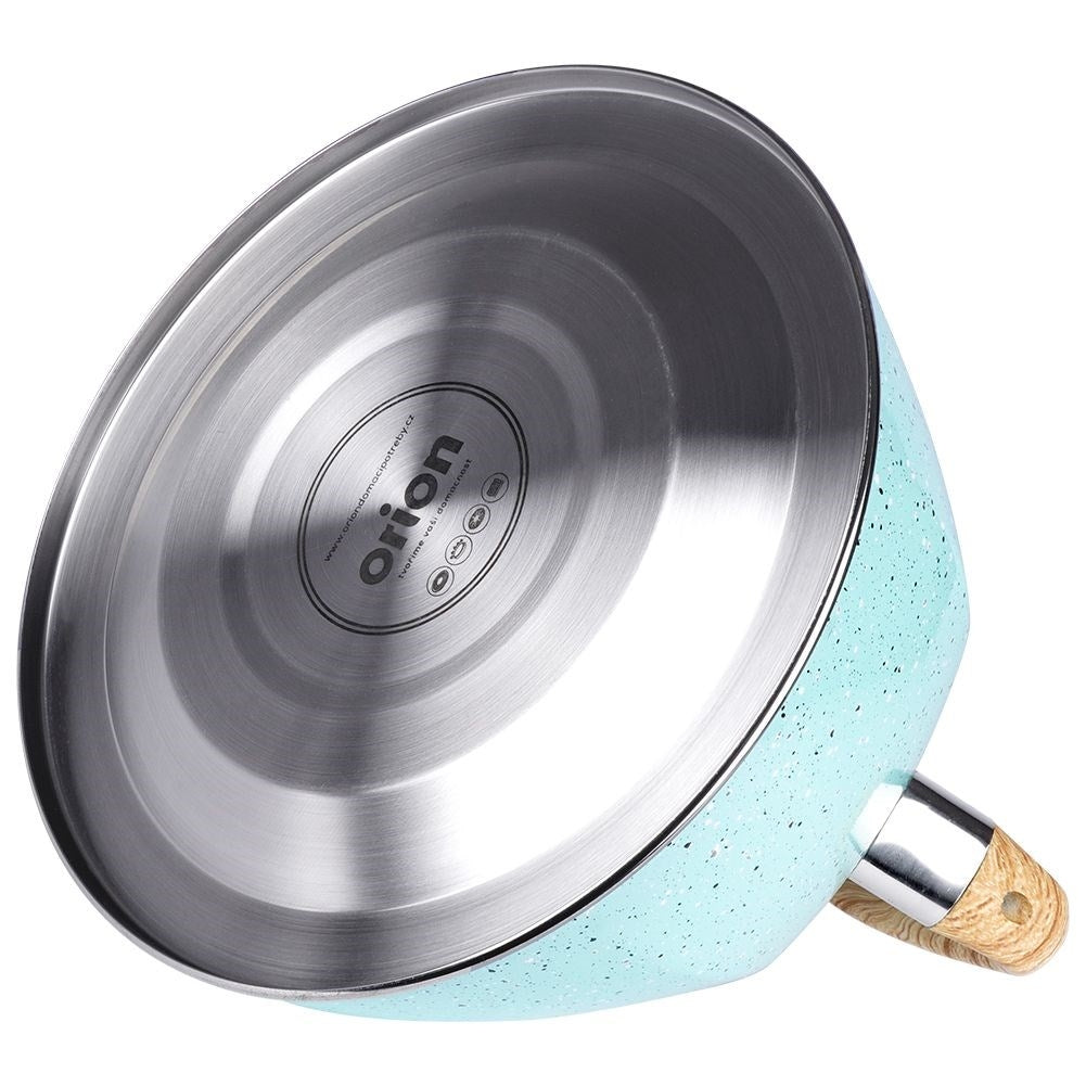 Modern Kettle with Automatic Whistle