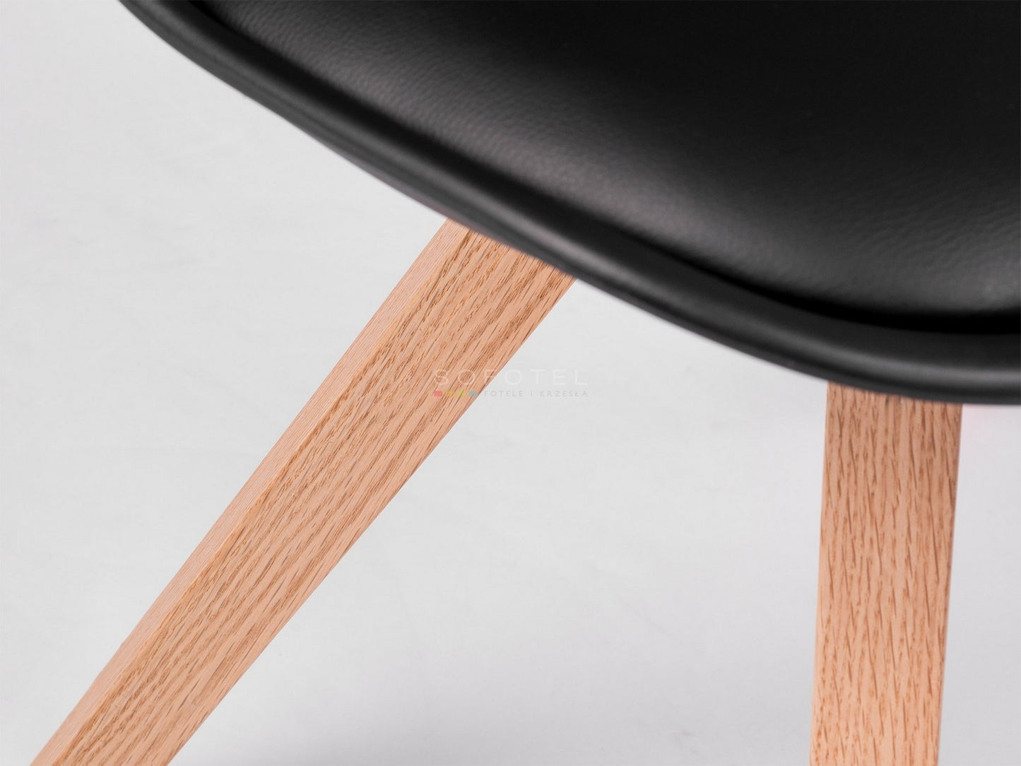 Modern Scandinavian chair Sofotel Verde black
