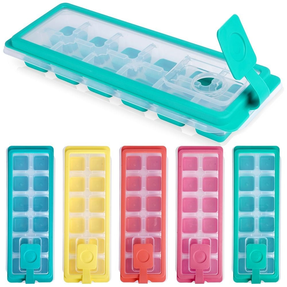 Mold for 12 ice cubes with lid and silicone base
