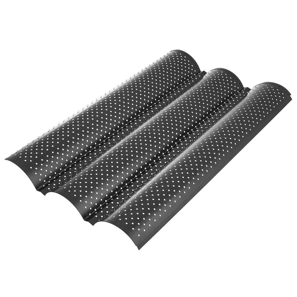 Mold for crispy, golden brown baguettes with non-stick surface