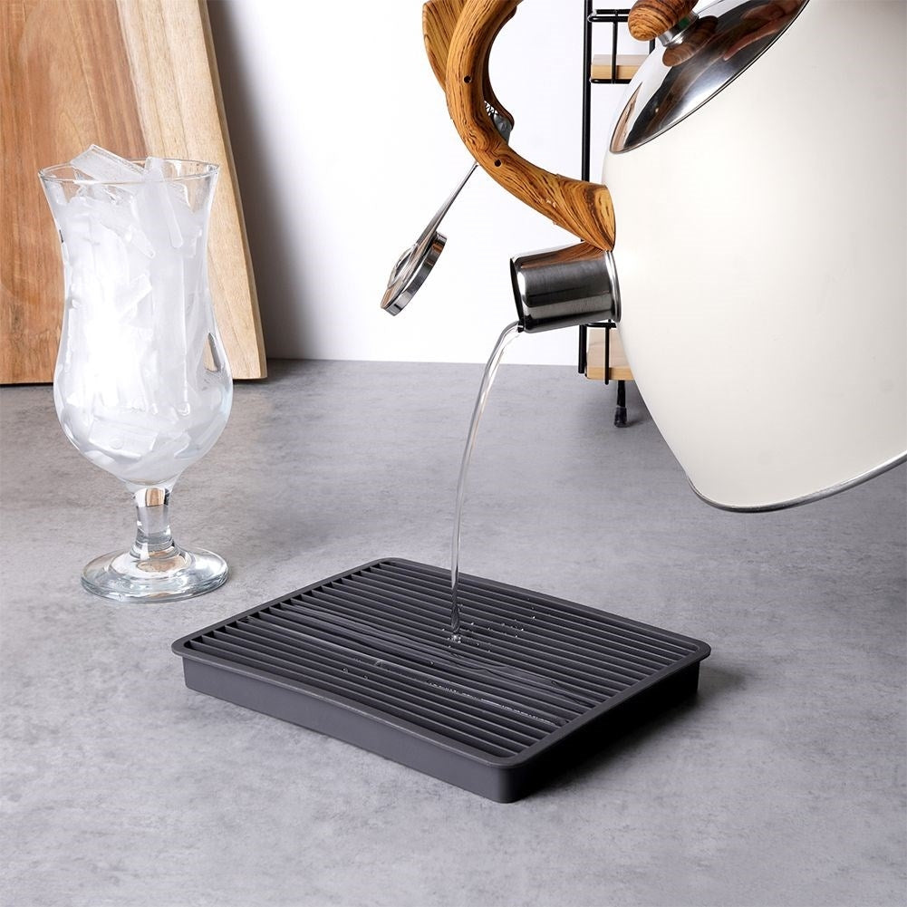 Mold for crushed ice - flexible and easy to use