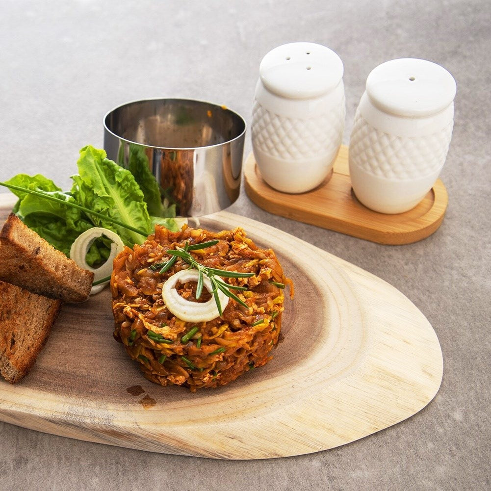 Molding: Create beautiful appetizers and small cakes easily