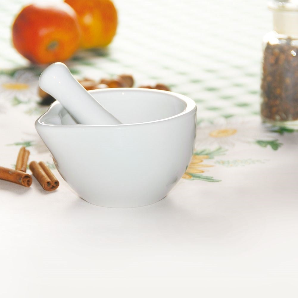 Mortar for better crushing: Perfect for spices and pesto
