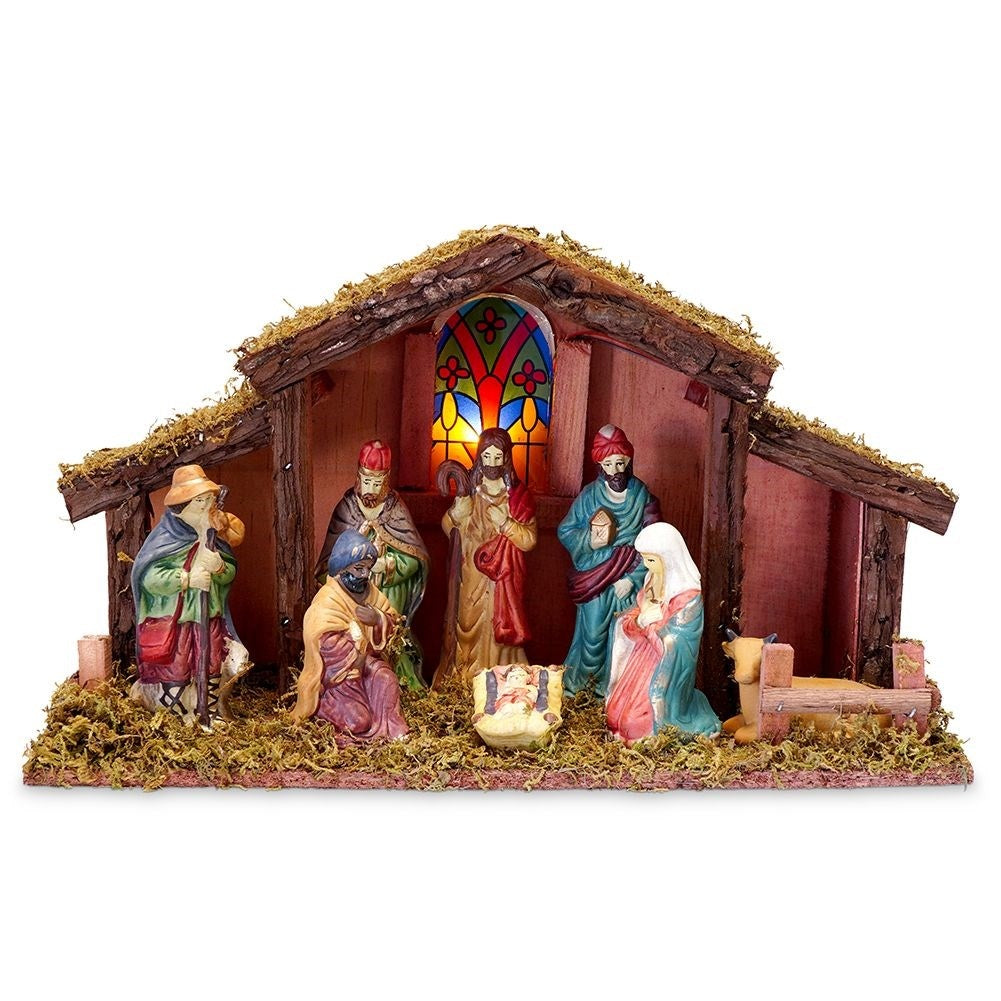 Nativity scene with LED lighting and 8 wooden figures
