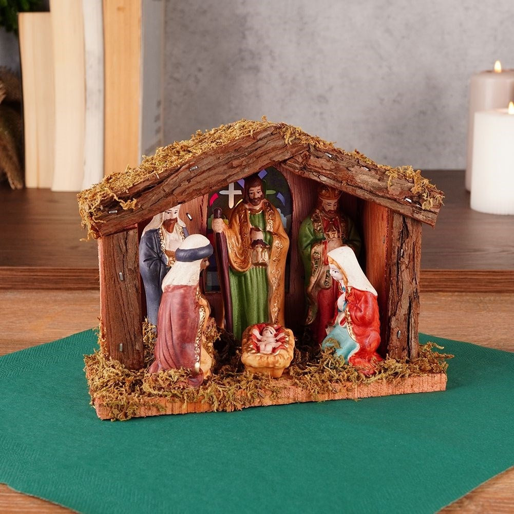 Nativity scene wooden LED lighting 8 figures artificial moss