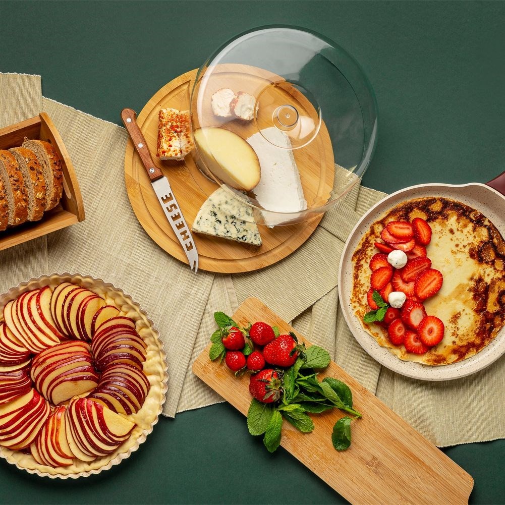 Natural and durable bamboo cutting board for cooking