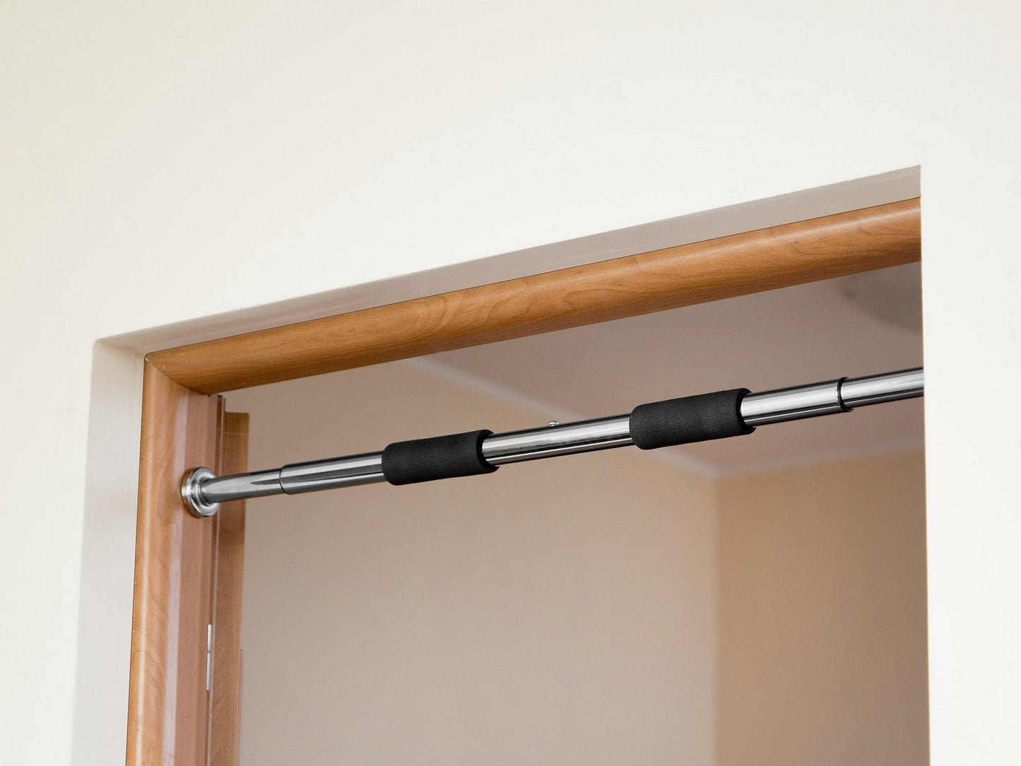 Neo-Sport NS-603 chrome pull-up bar