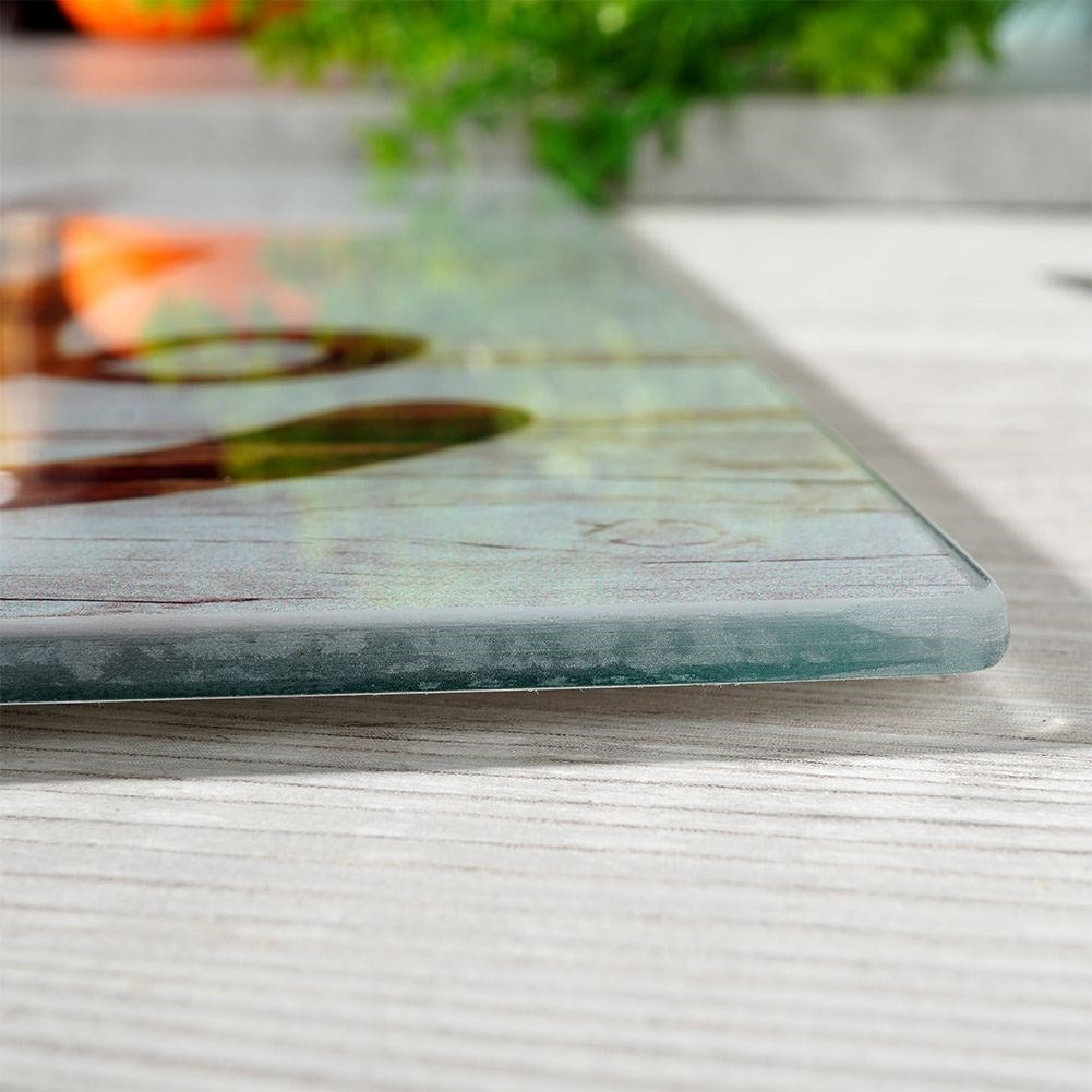 Non-slip cutting board made of tempered glass, dishwasher safe