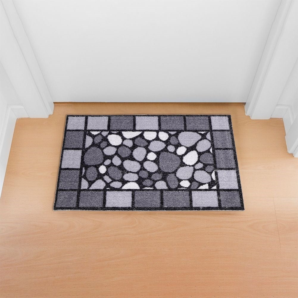 Non-slip rubber entrance mat - Protects the floor from dirt