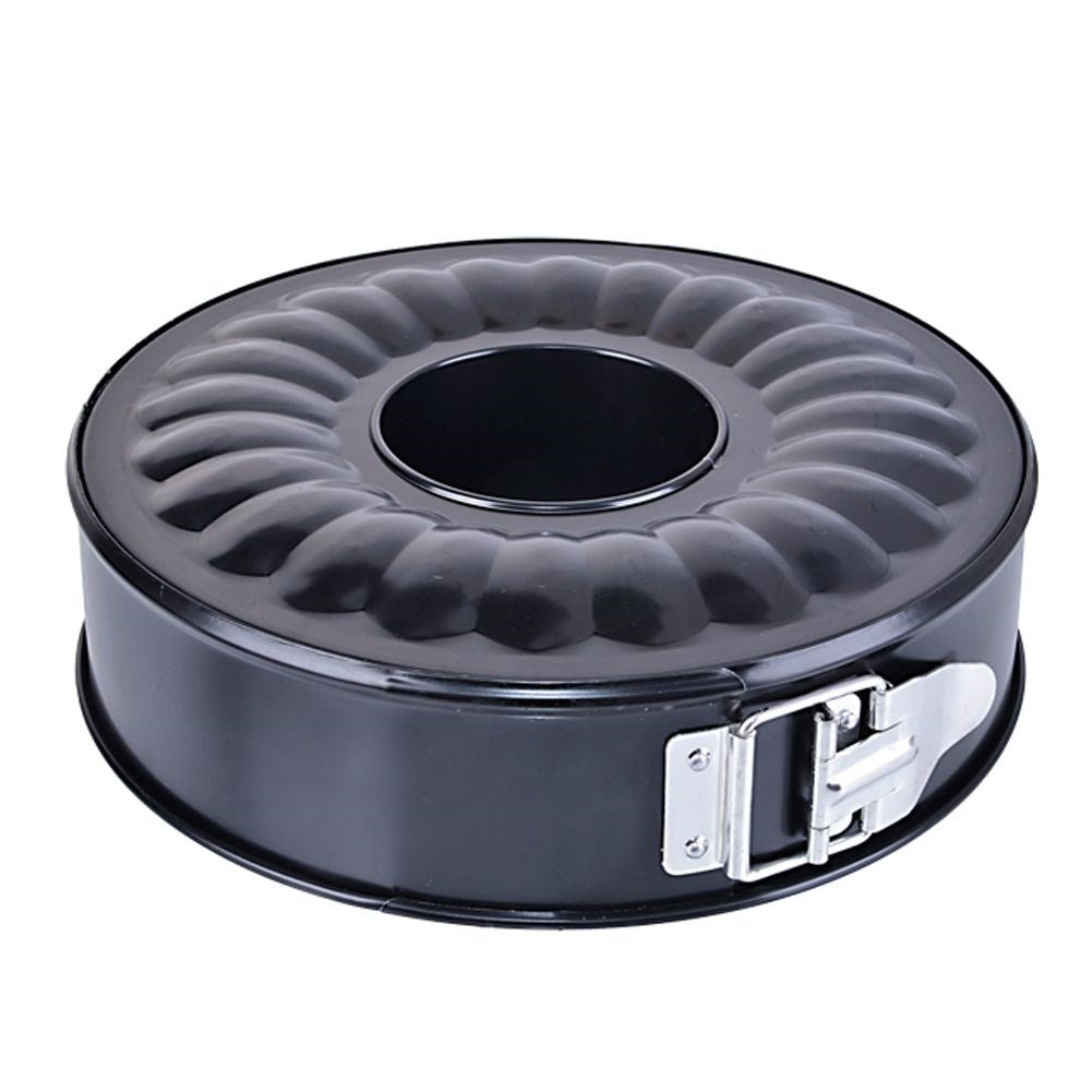 Non-stick baking pan for cakes, tarts and sugar cookies