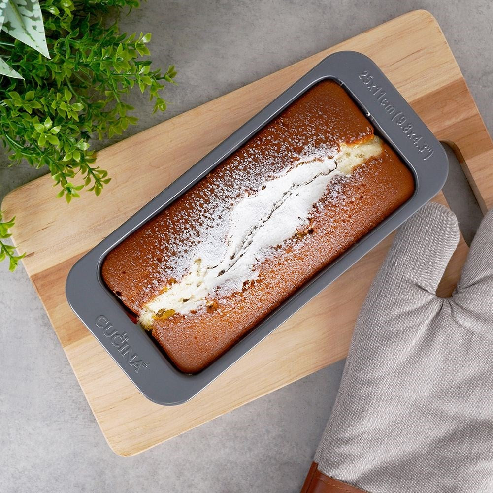 Non-stick bread pan for perfect baking