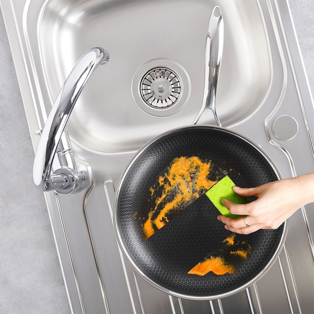 Non-stick frying pan in stainless steel, dishwasher safe