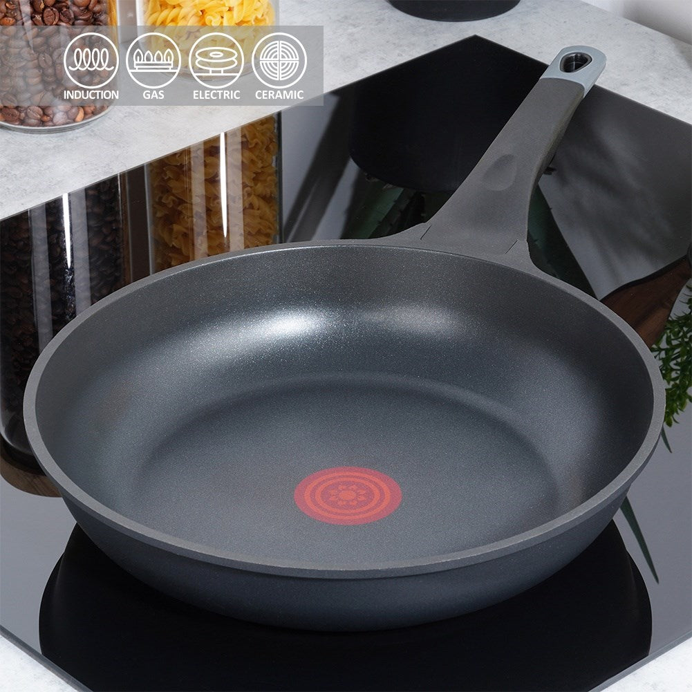 Non-stick frying pan with heating indicator GALI 28 cm