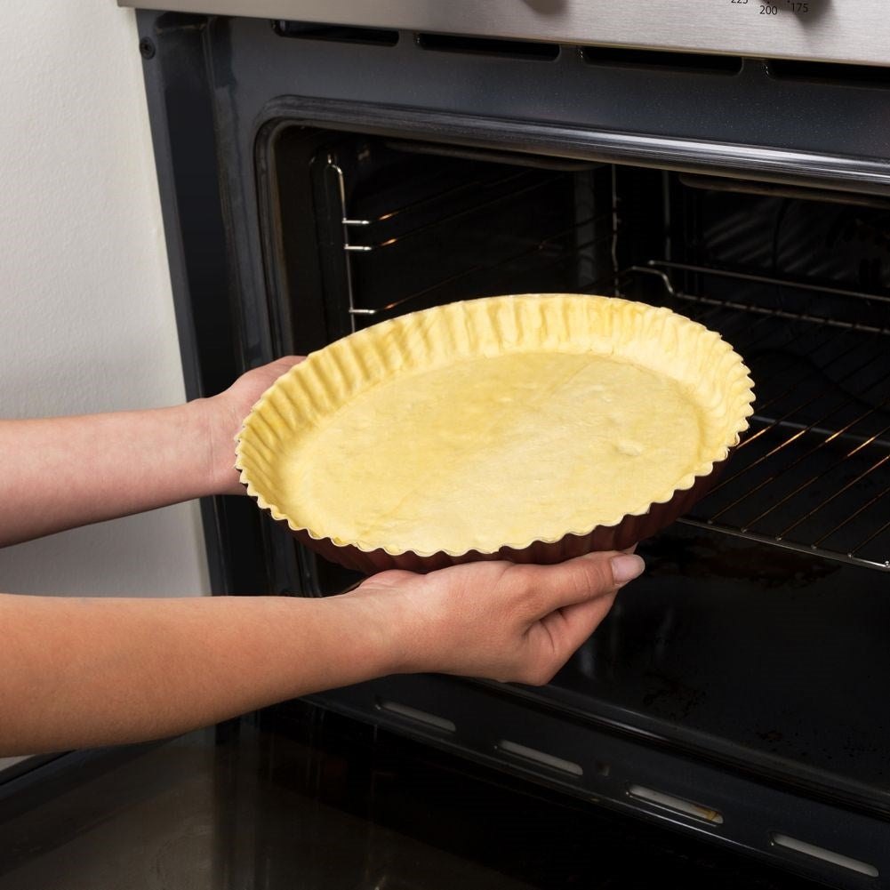Non-stick pan with granite coating for pies