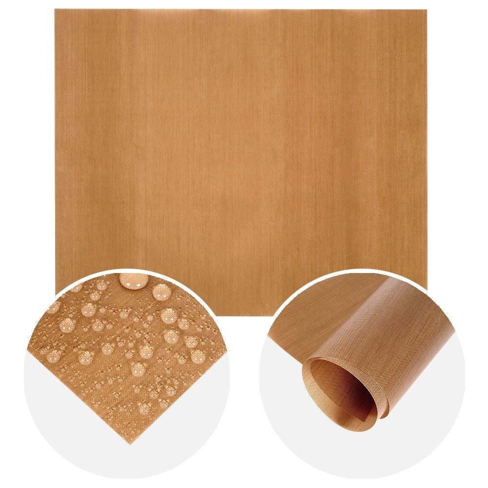 Non-stick reusable baking mat in Teflon, withstands 230°C