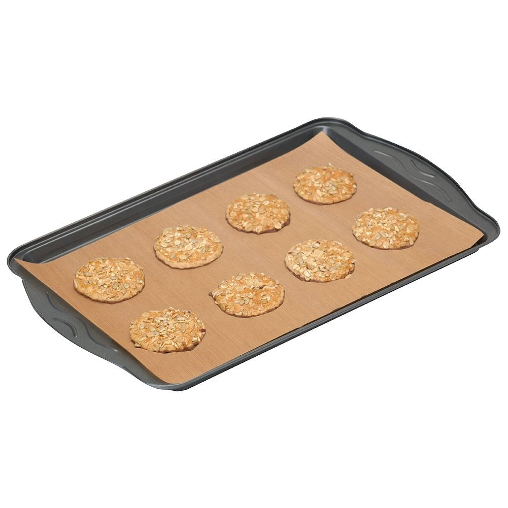 Non-stick reusable baking mat in Teflon, withstands 230°C