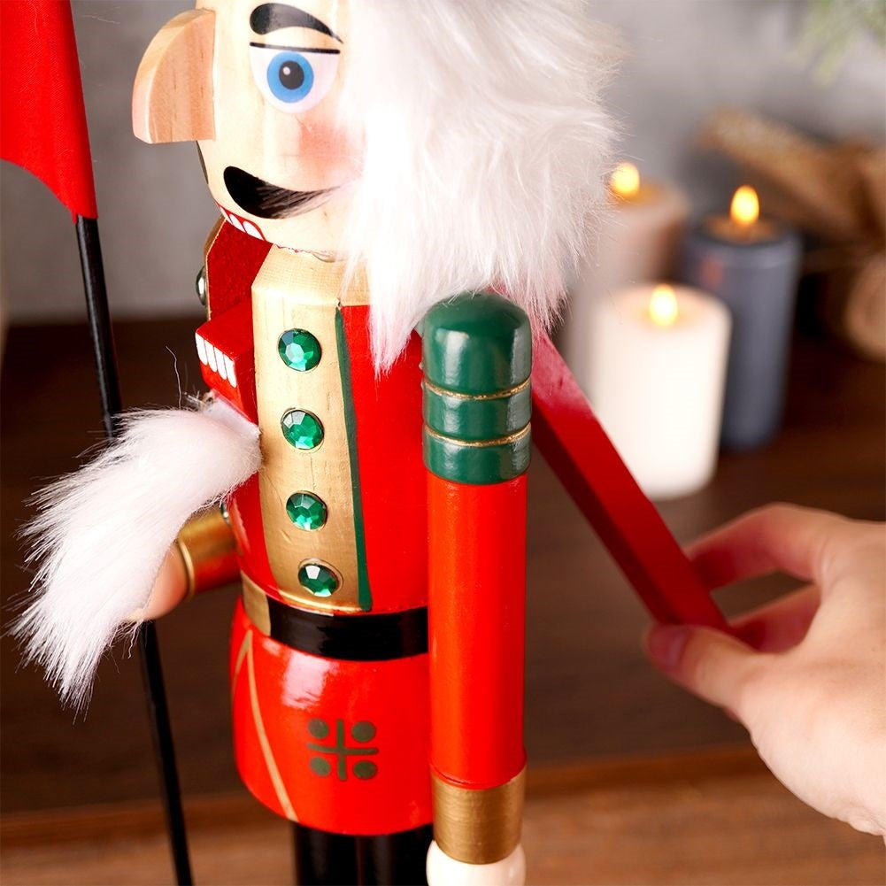 Nutcracker Christmas decoration 51 cm: Elegant wooden design