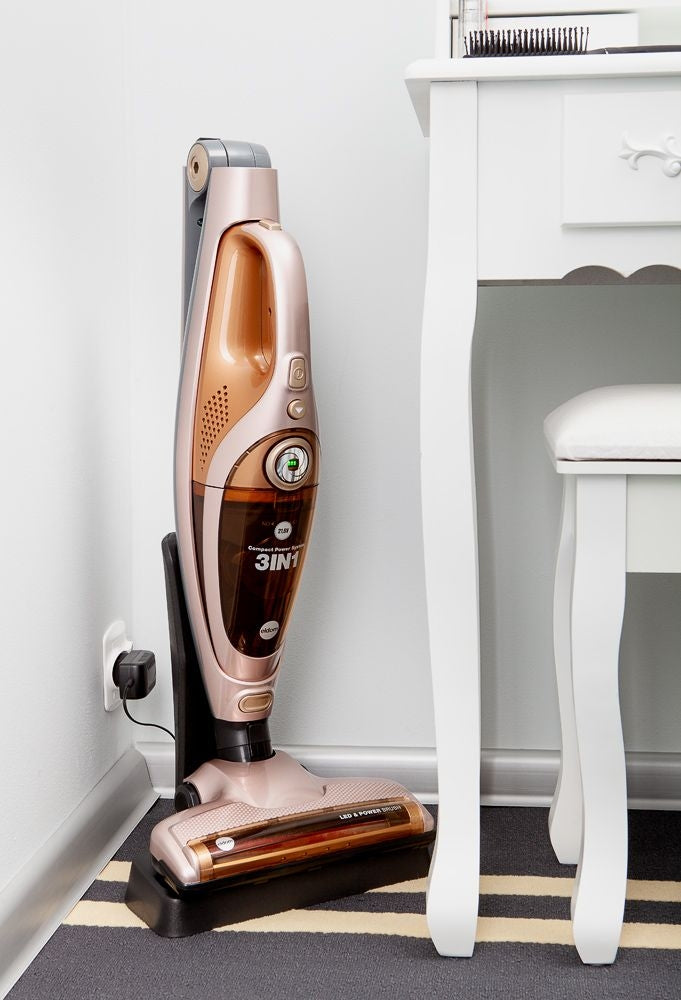 OB100 cordless upright vacuum cleaner
