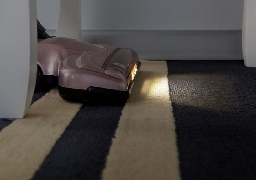 OB100 cordless upright vacuum cleaner
