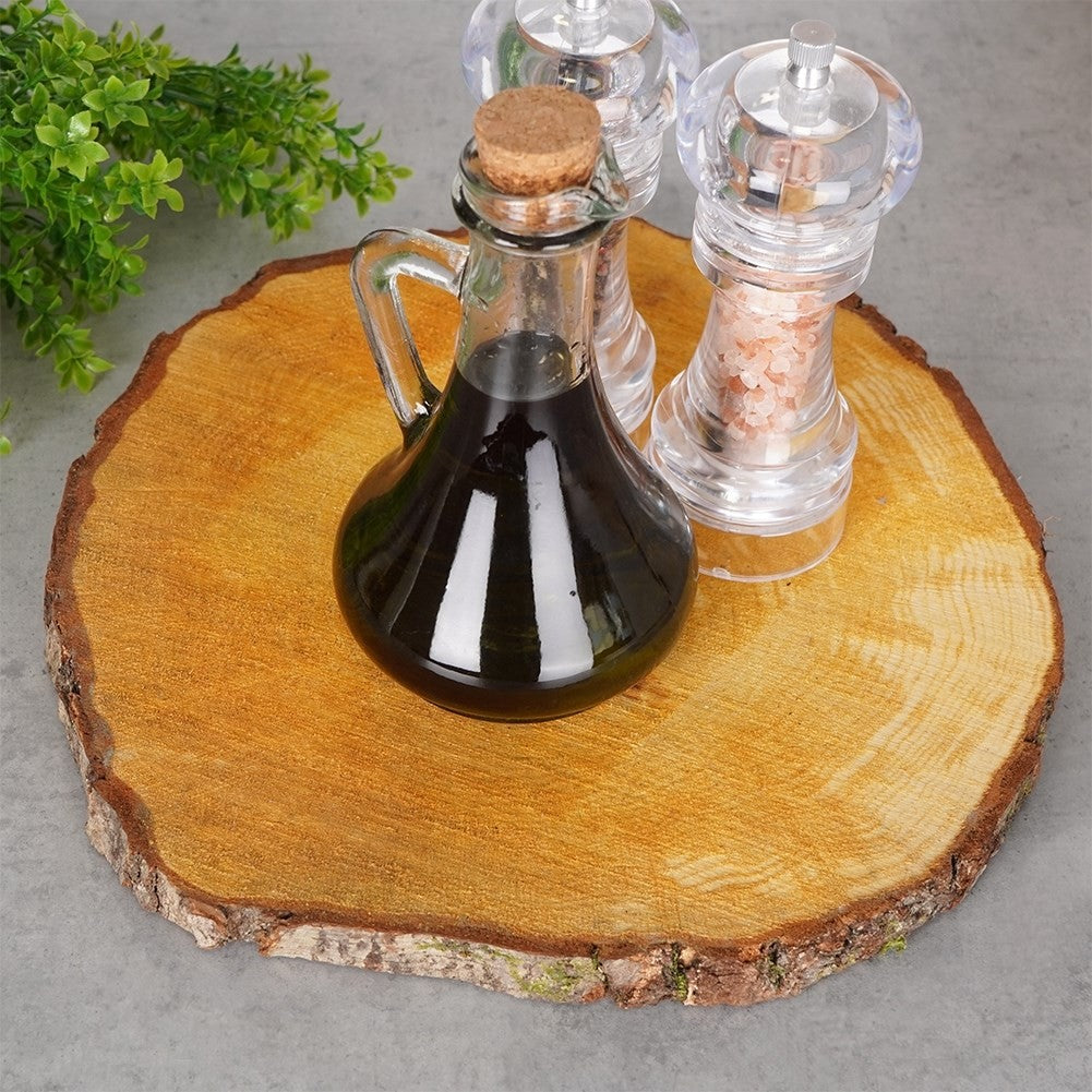 Oak Plate with Bark: Natural Decoration for Tableware