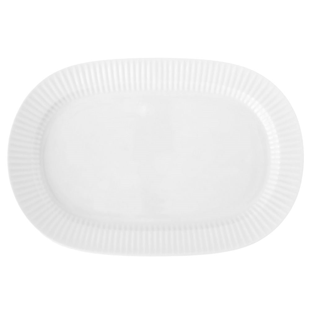 Oval crescent-shaped porcelain tableware for elegant serving