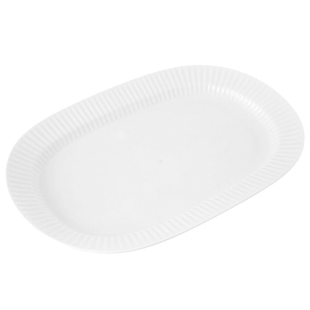 Oval crescent-shaped porcelain tableware for elegant serving