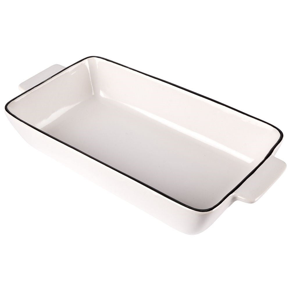 Oven form in white porcelain with black rim for lasagna and gratins