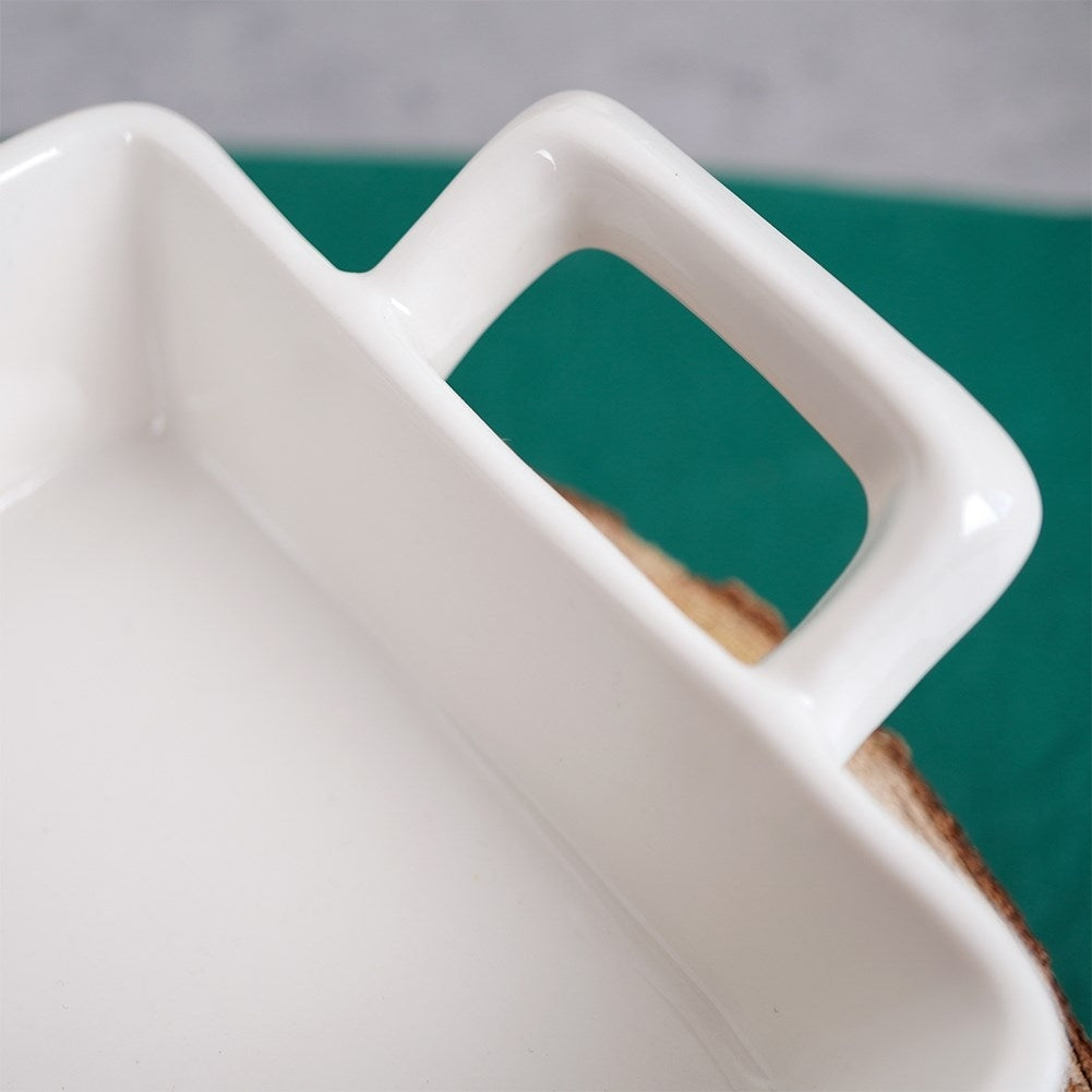 Ovenproof porcelain dish for lasagna, gratins and desserts
