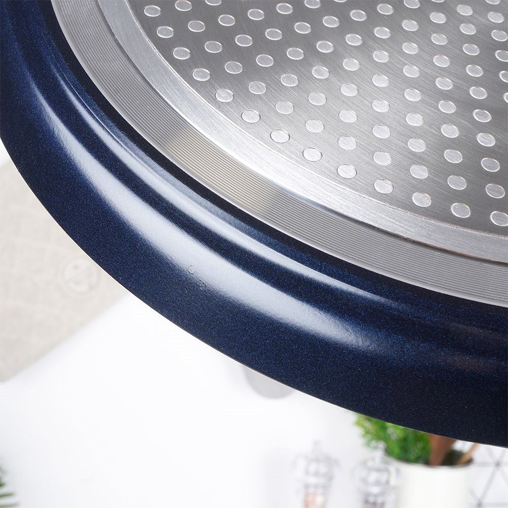 Pancake pan with ceramic coating and diamonds