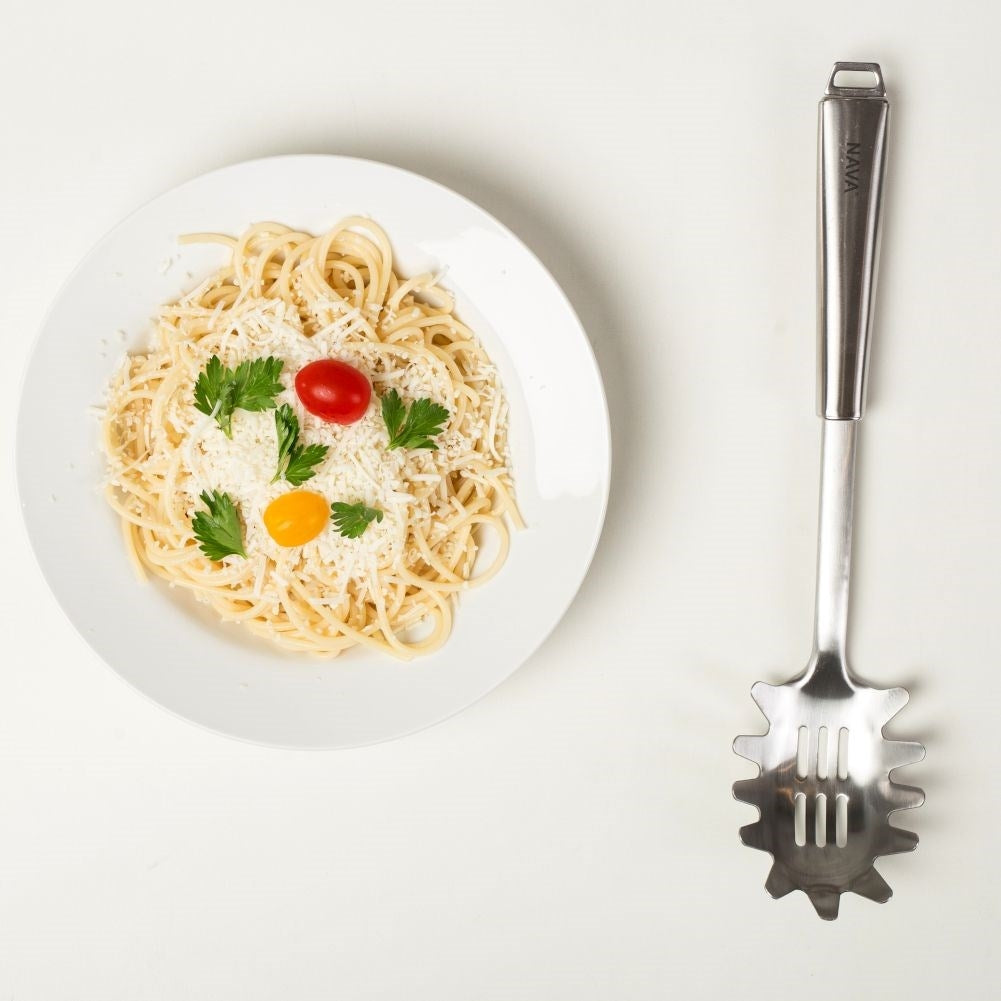 Pasta serving utensils in matt stainless steel, dishwasher safe
