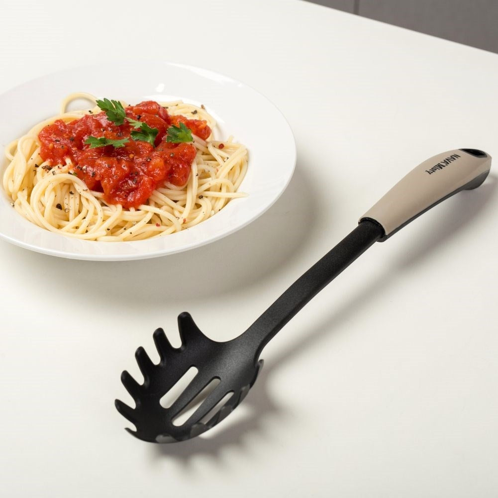 Pasta spoon: Durable, heat-resistant thermoplastic for serving