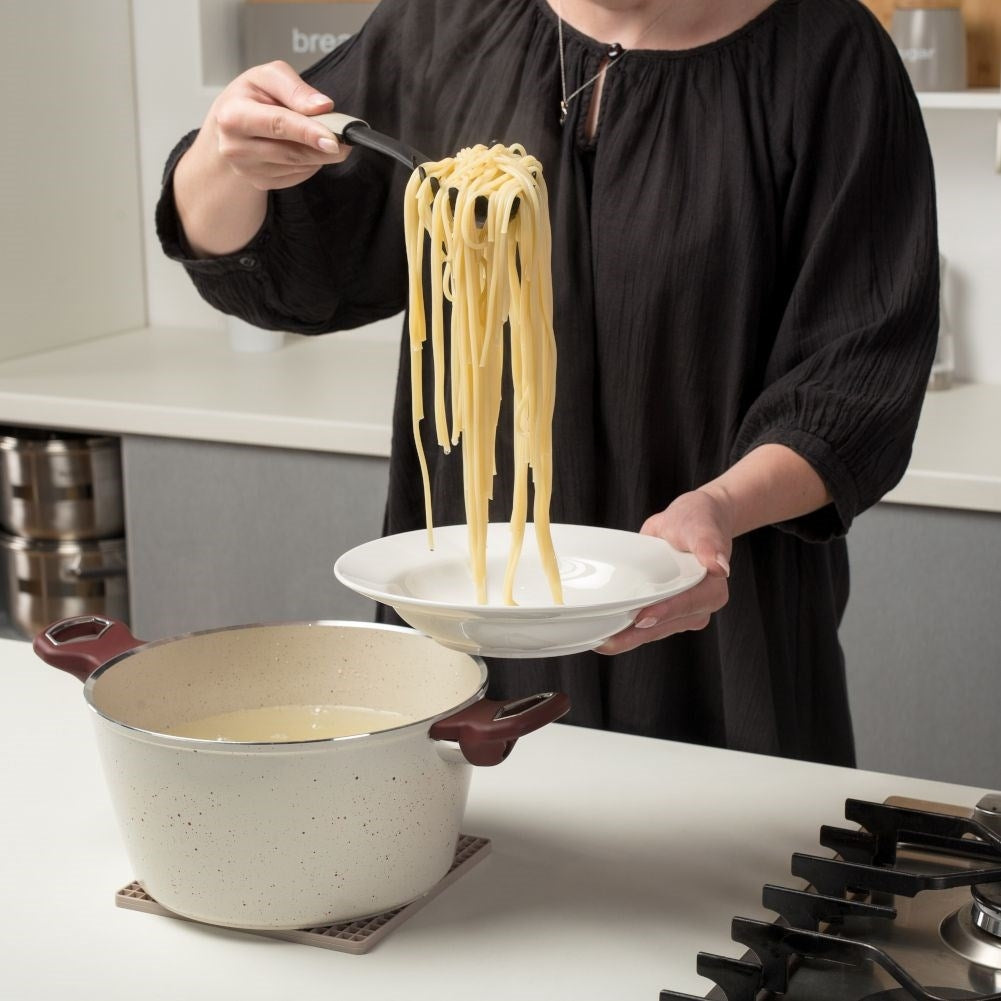 Pasta spoon: Durable, heat-resistant thermoplastic for serving