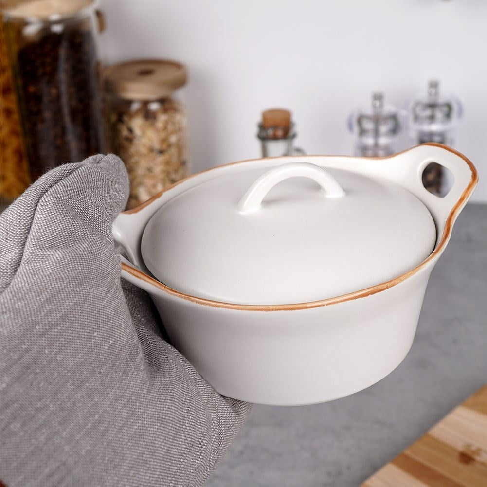 Perfect Ceramic Baking Pan with Handle and Lid for Cooking