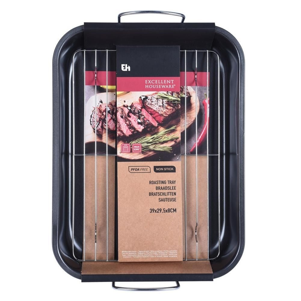 Perfect baking tray with grid for meat and dishes without fat
