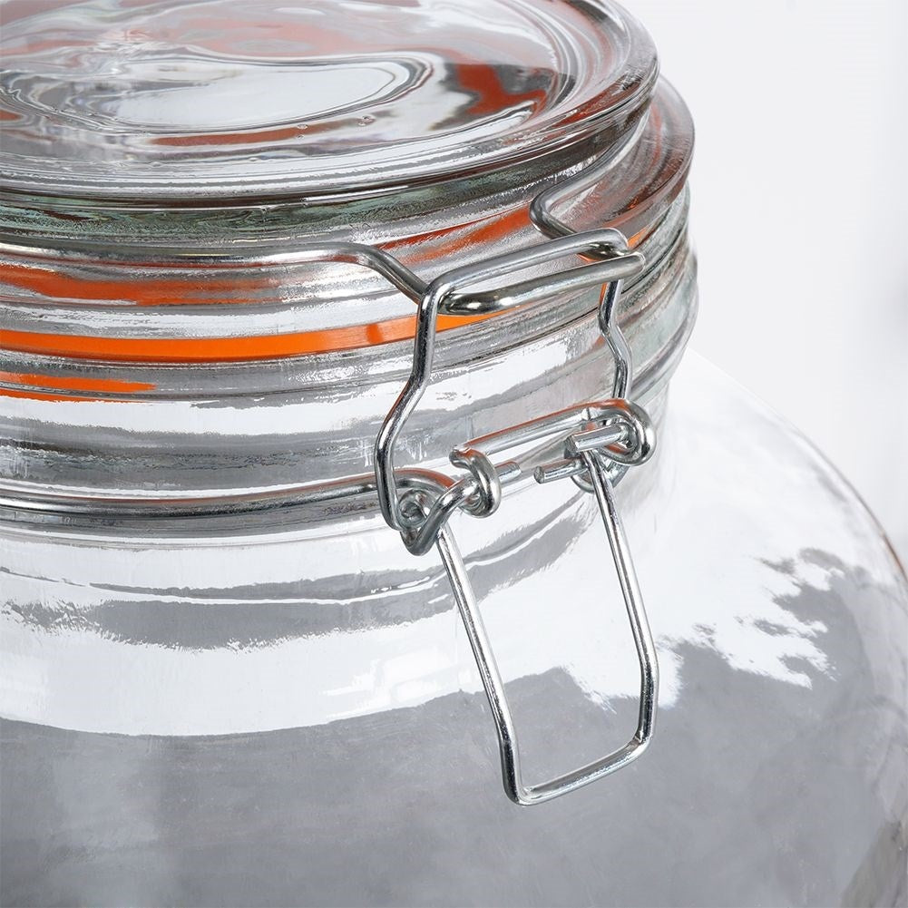 Perfect beverage container with faucet and wide opening