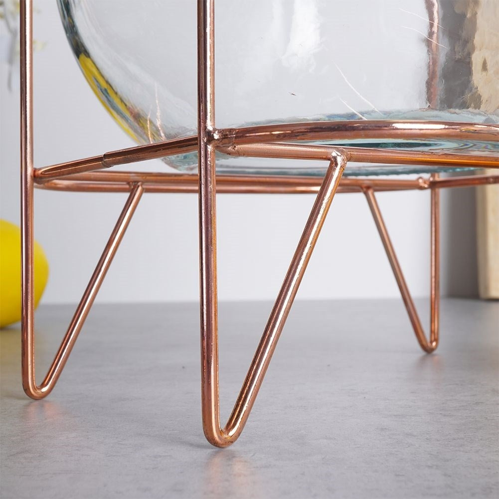 Perfect beverage dispenser with tap and stand