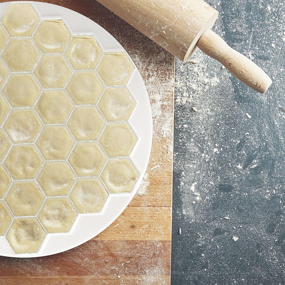 Perfectly shaped uszka: Make 37 at once with the pierogi tool