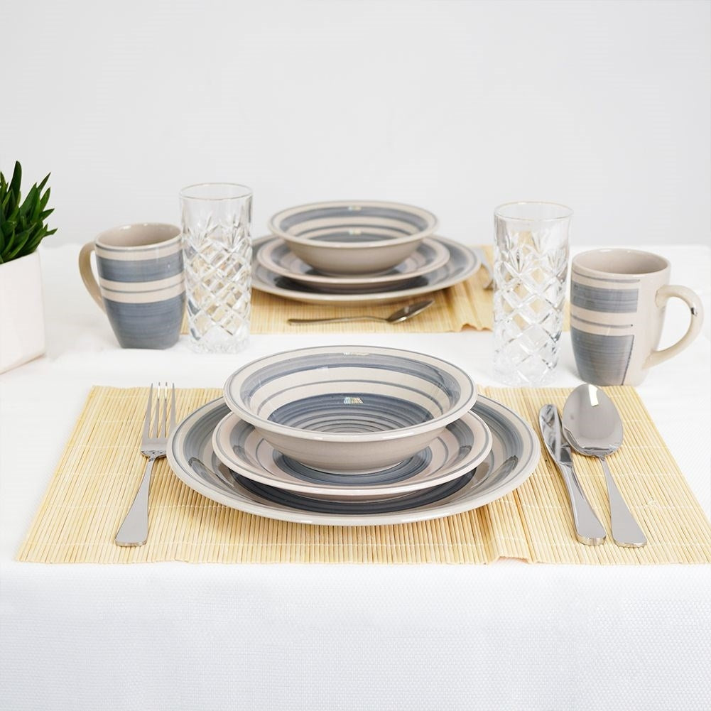 Perfect stoneware service for 4 people - 16 pieces