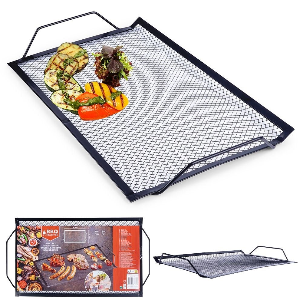 Perforated grill plate in black metal for meat and vegetables