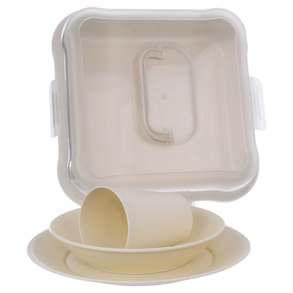 Picnic set: Plastic plates & mugs in convenient packaging