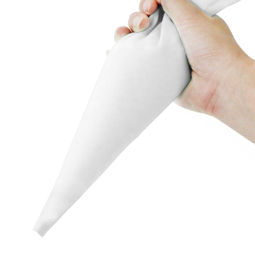 Piping bag for cake decoration and fillings