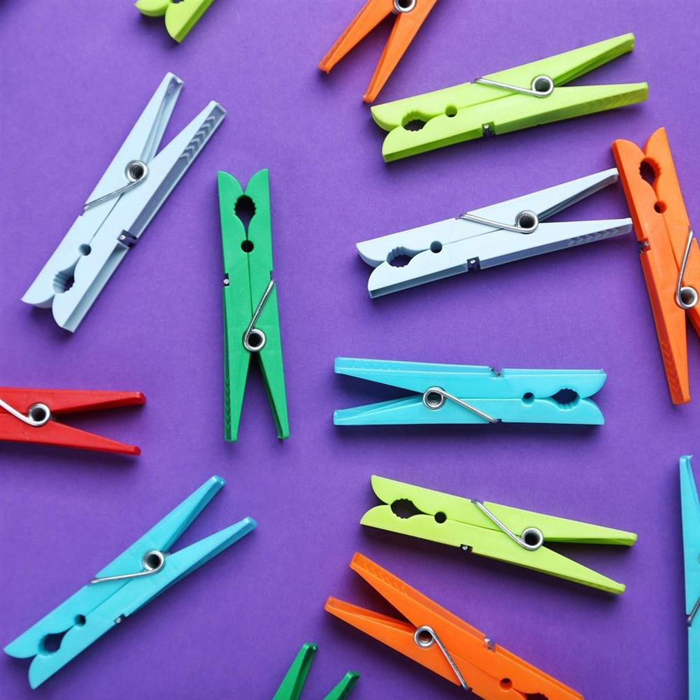 Plastic laundry pegs 24 pcs.