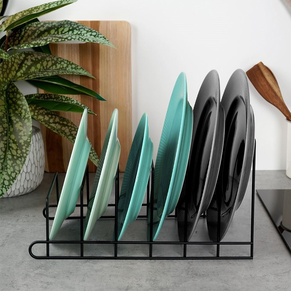 Plate organizer in black metal for easy storage