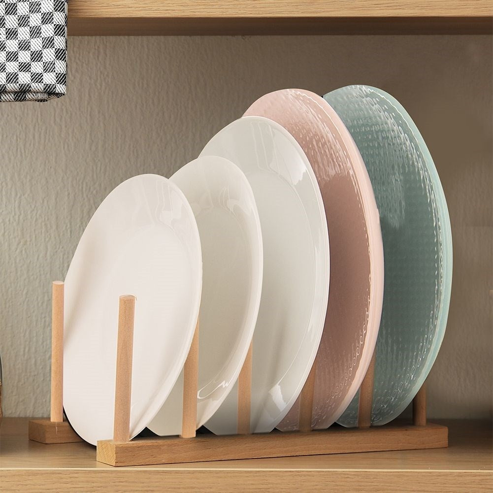 Plate organizer in natural wood for 8 plates