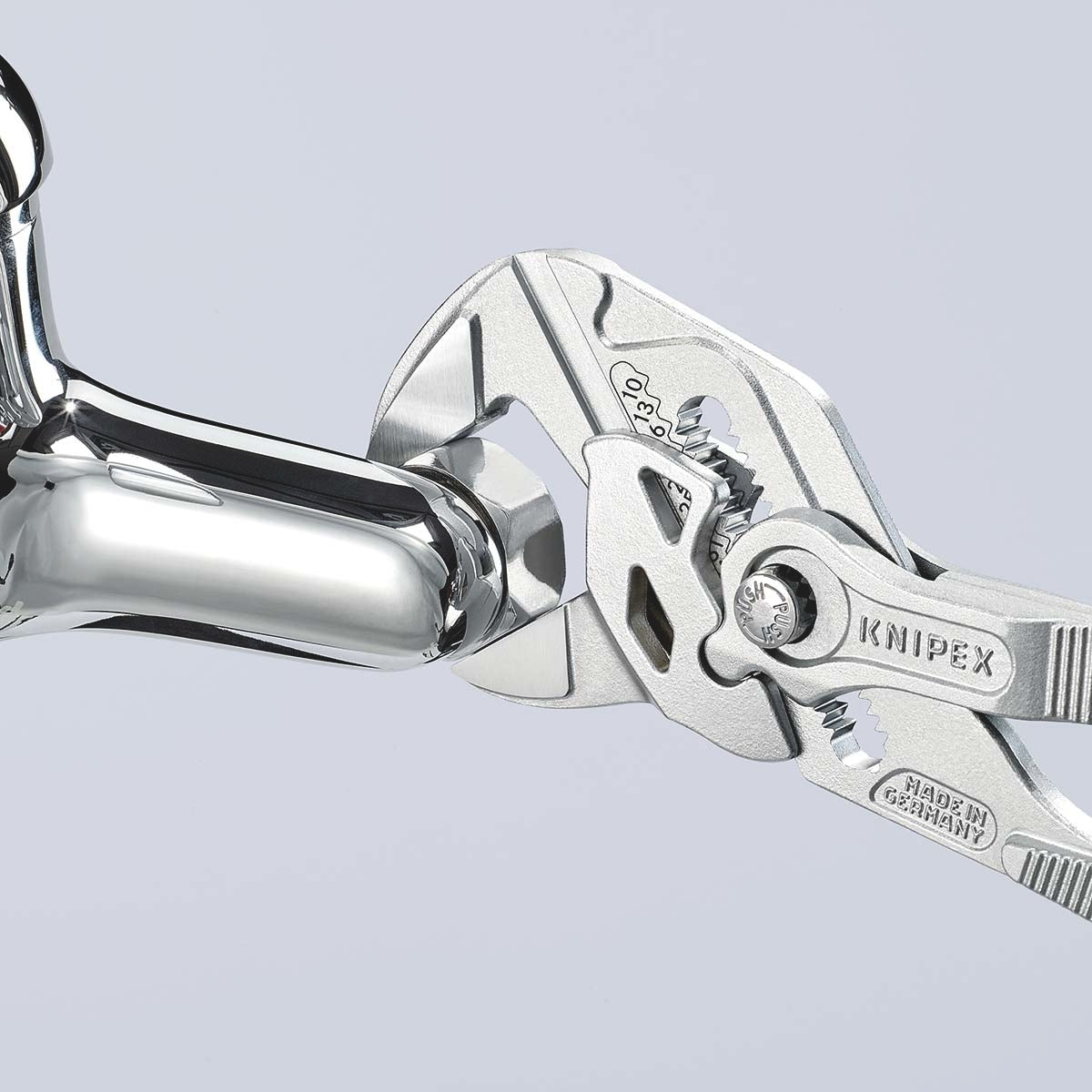 Pliers wrench 180 mm