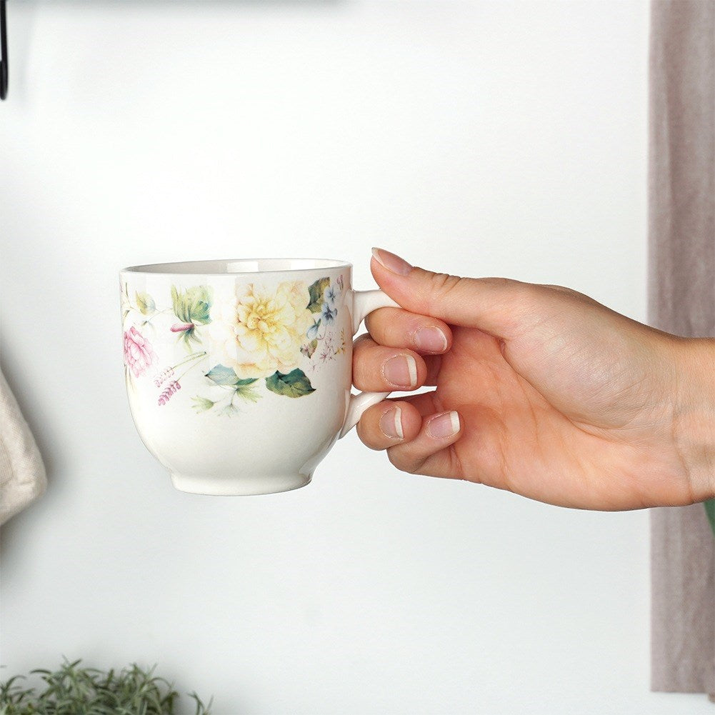 Porcelain cup with saucer 200 ml