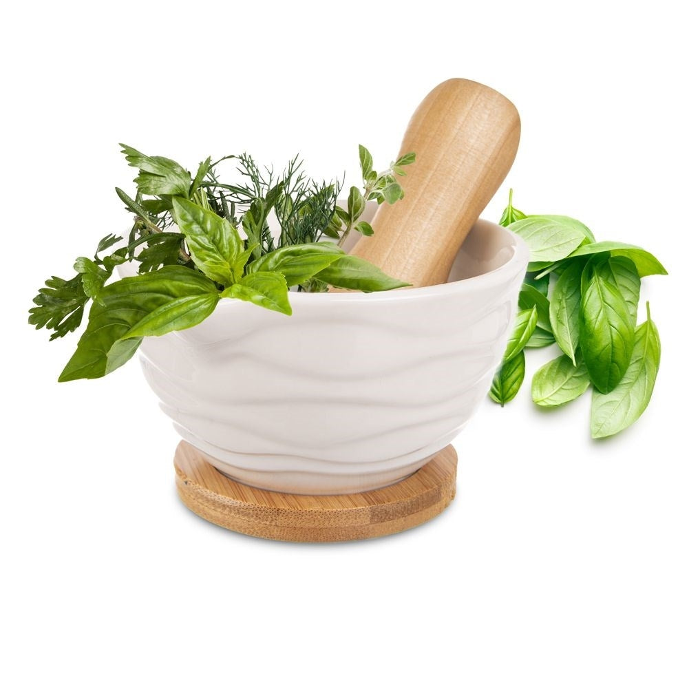 Porcelain mortar for pesto: spices, herbs & nuts