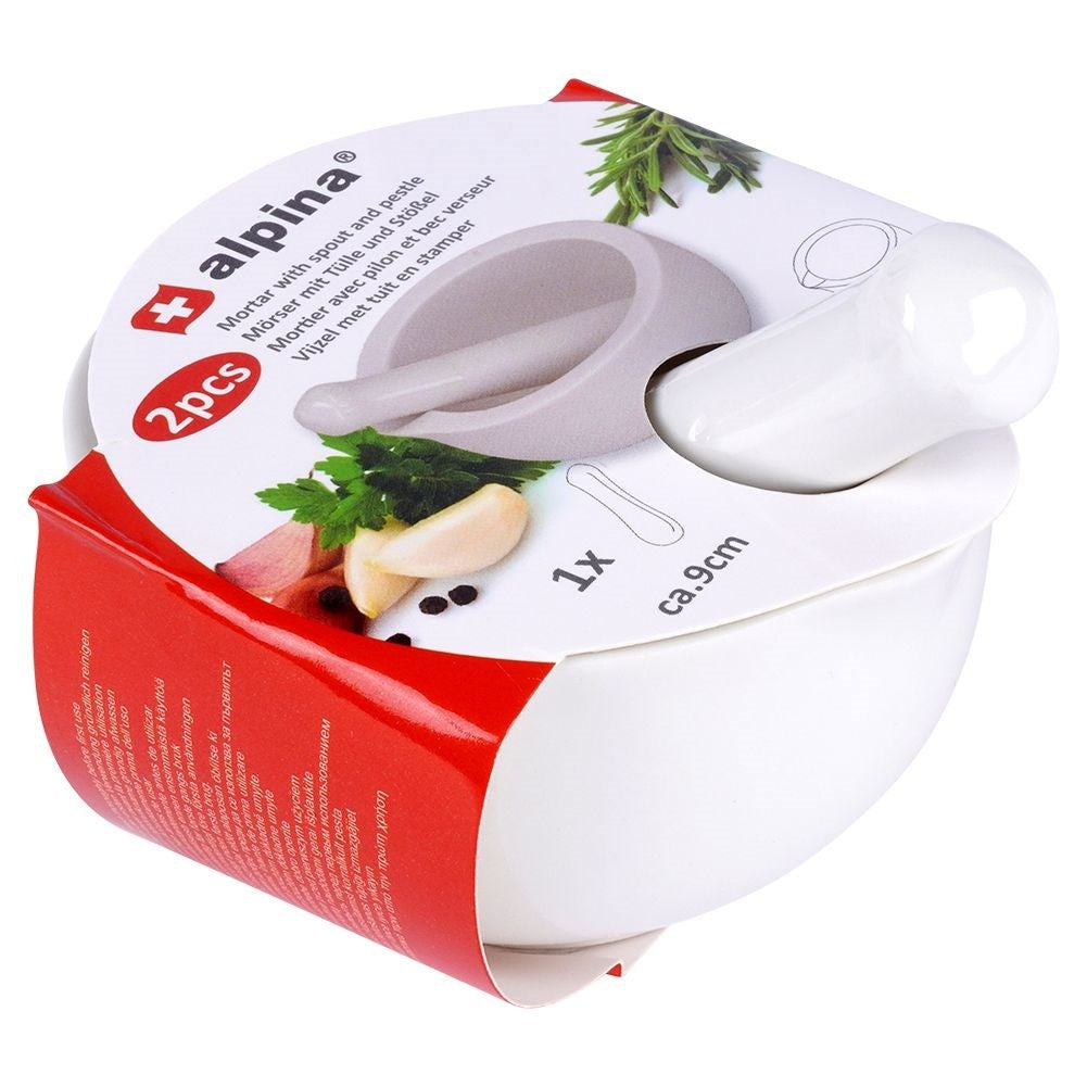 Porcelain mortar for spices, herbs and nuts - perfect for pesto.