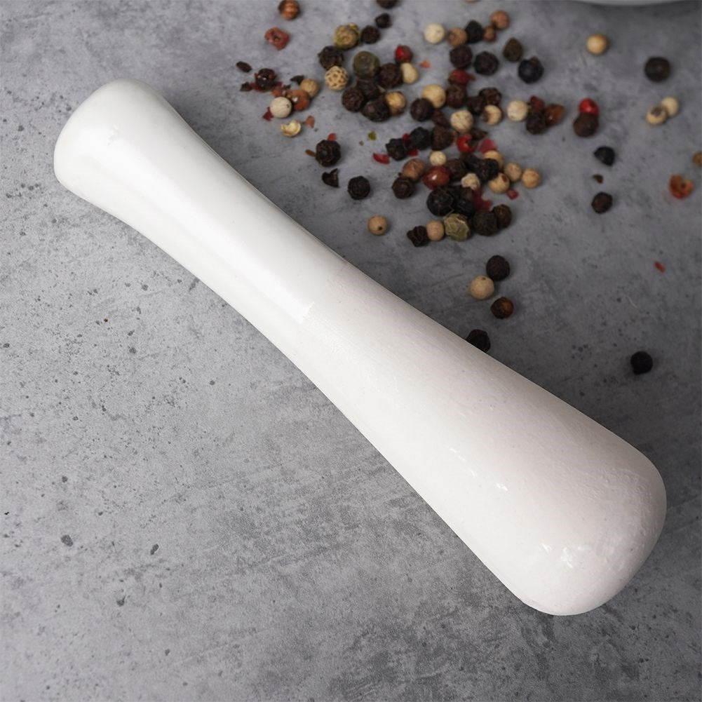Porcelain mortar for spices, herbs and nuts - perfect for pesto.