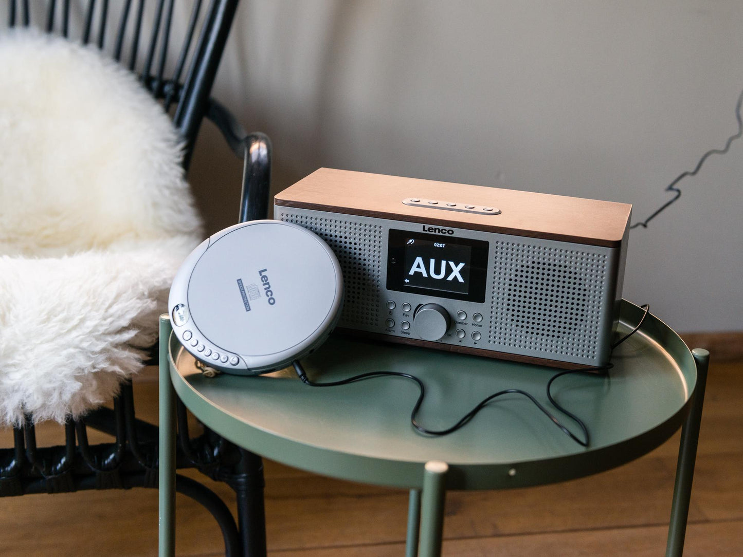 Portable CD/MP3 Player with Anti-Shock & Power Bank Case